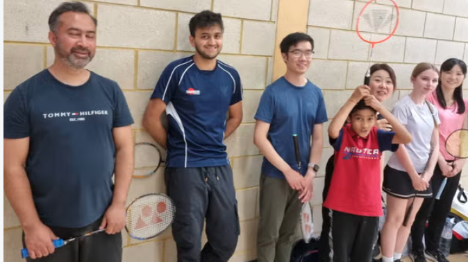 Join me at Ealing badminton Brentside High School badminton club